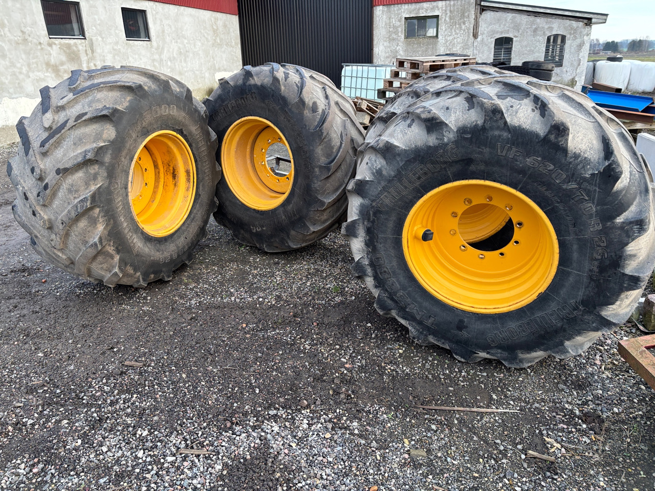 Trelleborg TM3000 - Neumático para Maquinaria de construcción: foto 1 Trelleborg TM3000 - Neumático para Maquinaria de construcción: foto 1