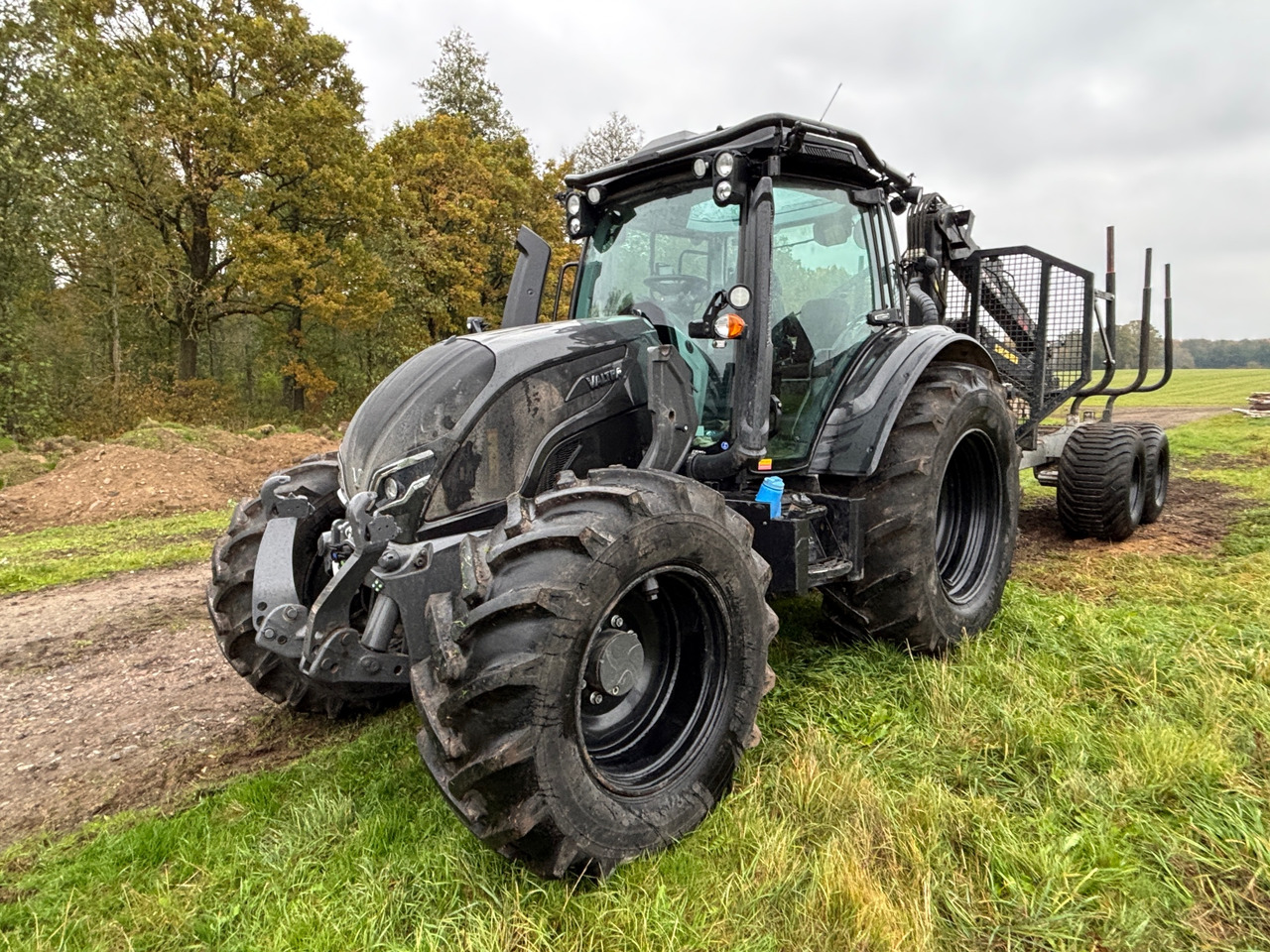 Valtra N175 Direct Twin Trac - Tractor: foto 1 Valtra N175 Direct Twin Trac - Tractor: foto 1