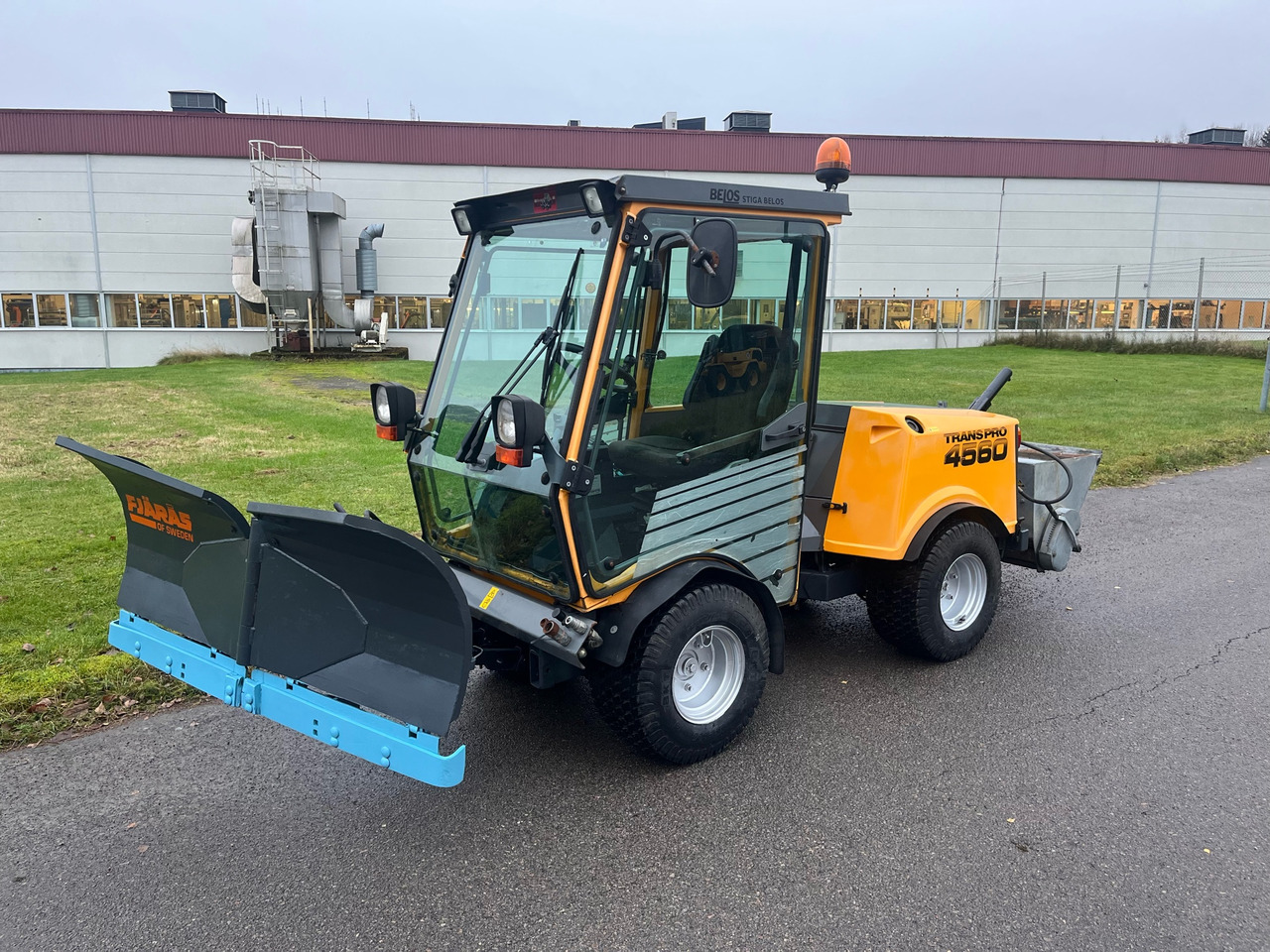 Belos TransPro 4560 - Vehículo municipal: foto 1 Belos TransPro 4560 - Vehículo municipal: foto 1