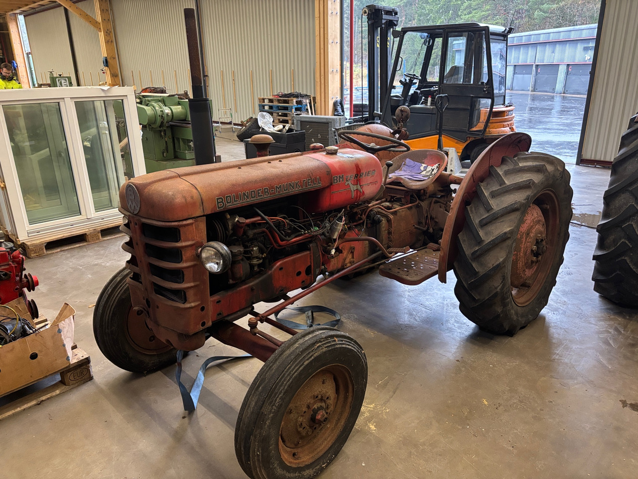 Volvo BM 425 Terrier - Tractor: foto 1 Volvo BM 425 Terrier - Tractor: foto 1