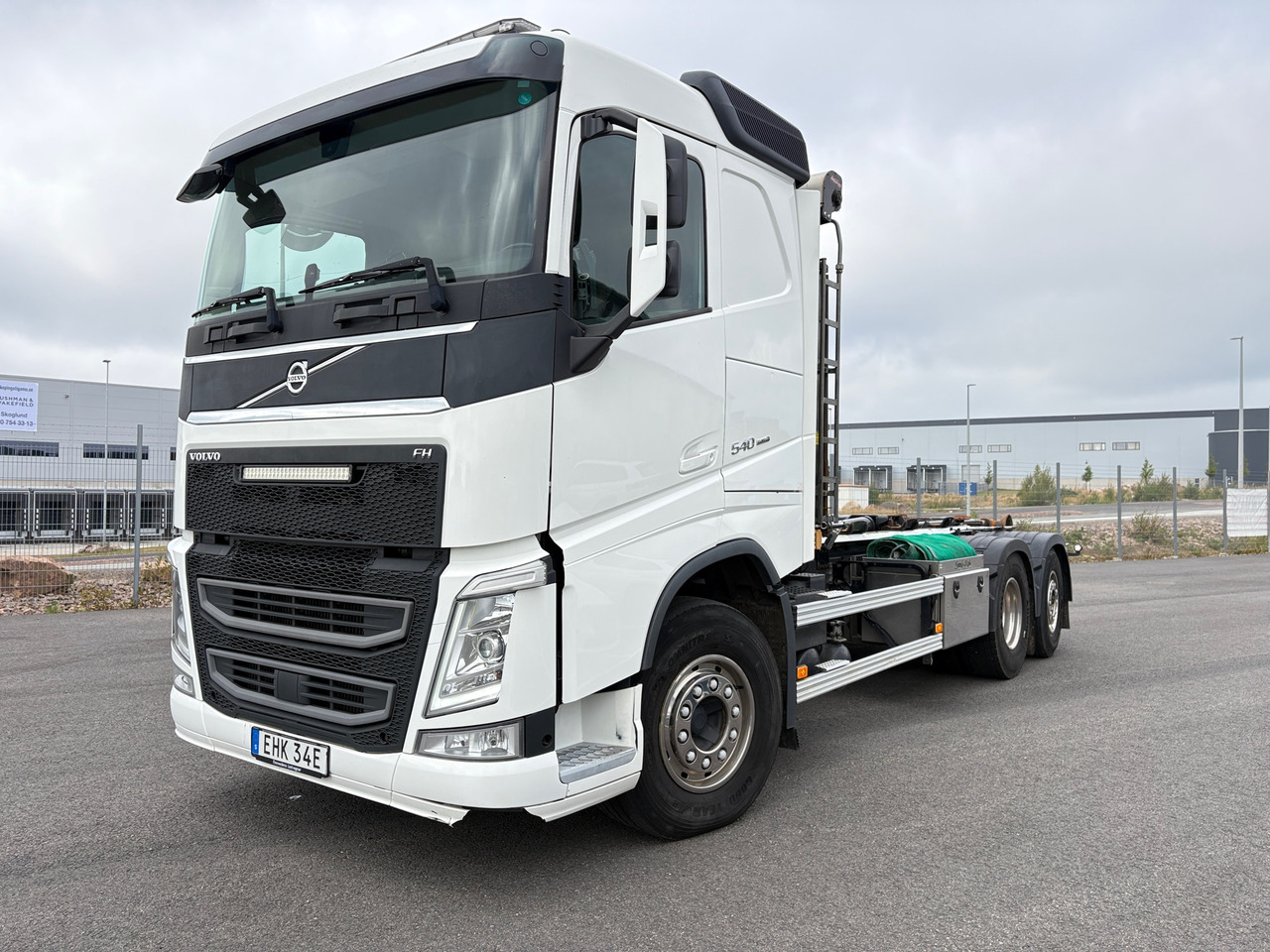 Volvo FH540 - Camión multibasculante: foto 1 Volvo FH540 - Camión multibasculante: foto 1