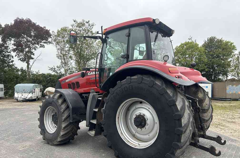 Case-IH Magnum 310 powershift - Tractor: foto 2 Case-IH Magnum 310 powershift - Tractor: foto 2
