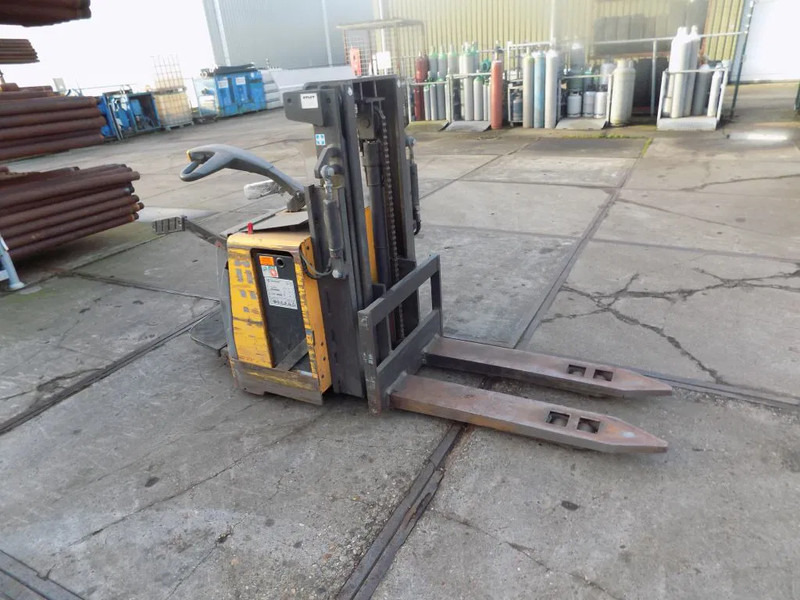 Atlet electrische heftruck 1.5 ton CHOICE OFF 3 PIECES 1.5 ton - Carretilla elevadora: foto 2 Atlet electrische heftruck 1.5 ton CHOICE OFF 3 PIECES 1.5 ton - Carretilla elevadora: foto 2