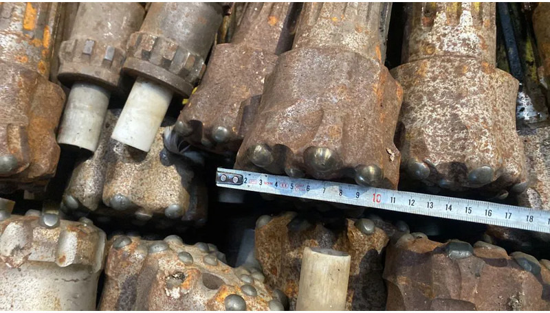 Diversen Sandvik Atlas copco Halco Drill Head rock bit 3.5 and 4 inch - Perforadora: foto 3 Diversen Sandvik Atlas copco Halco Drill Head rock bit 3.5 and 4 inch - Perforadora: foto 3