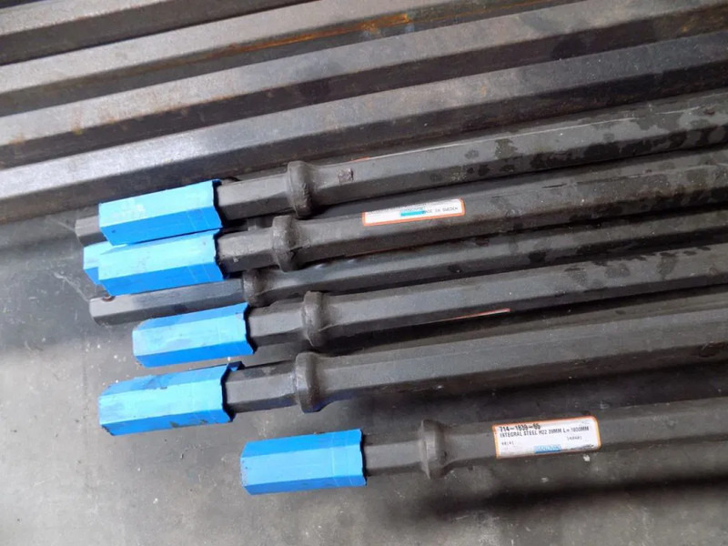 Diversen Sandvik Atlas copco Halco Drill Head rock bit 3.5 and 4 inch - Perforadora: foto 5 Diversen Sandvik Atlas copco Halco Drill Head rock bit 3.5 and 4 inch - Perforadora: foto 5