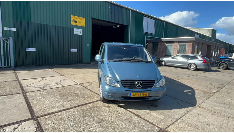 Mercedes-Benz Vito Vito 120 V6 3.0 CDI achter deuren - Furgoneta pequeña: foto 5 Mercedes-Benz Vito Vito 120 V6 3.0 CDI achter deuren - Furgoneta pequeña: foto 5