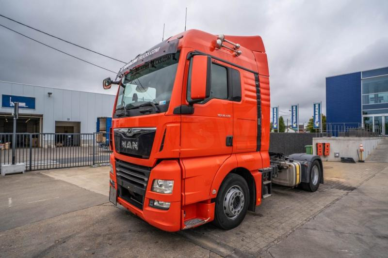 MAN TGX 18.470 XLX BLS+KIPHYDR. - Cabeza tractora: foto 1 MAN TGX 18.470 XLX BLS+KIPHYDR. - Cabeza tractora: foto 1