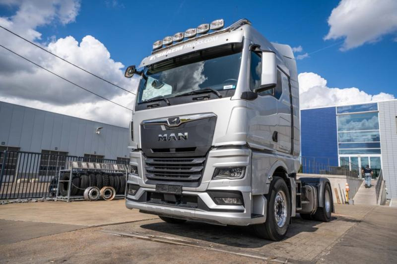 MAN TGX 18.510 XLX BLS+ Kiphydr. - Cabeza tractora: foto 1 MAN TGX 18.510 XLX BLS+ Kiphydr. - Cabeza tractora: foto 1