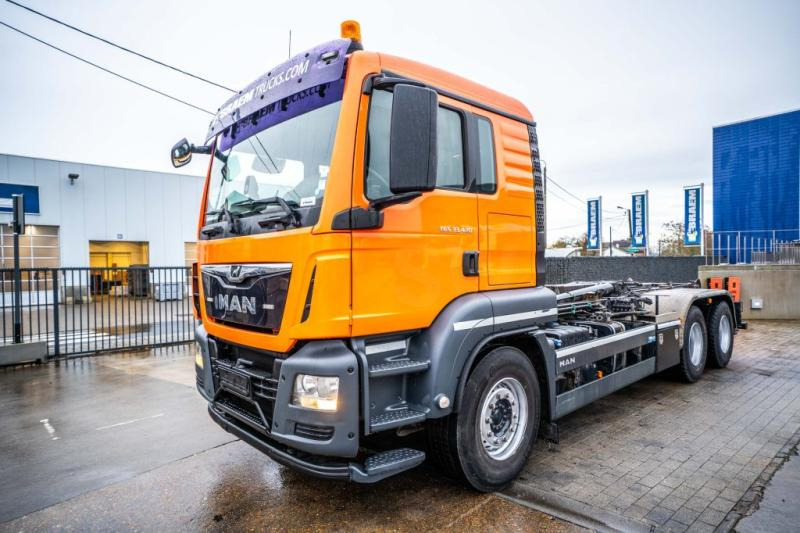 MAN TGS 33.420 BB - Camión multibasculante: foto 3 MAN TGS 33.420 BB - Camión multibasculante: foto 3