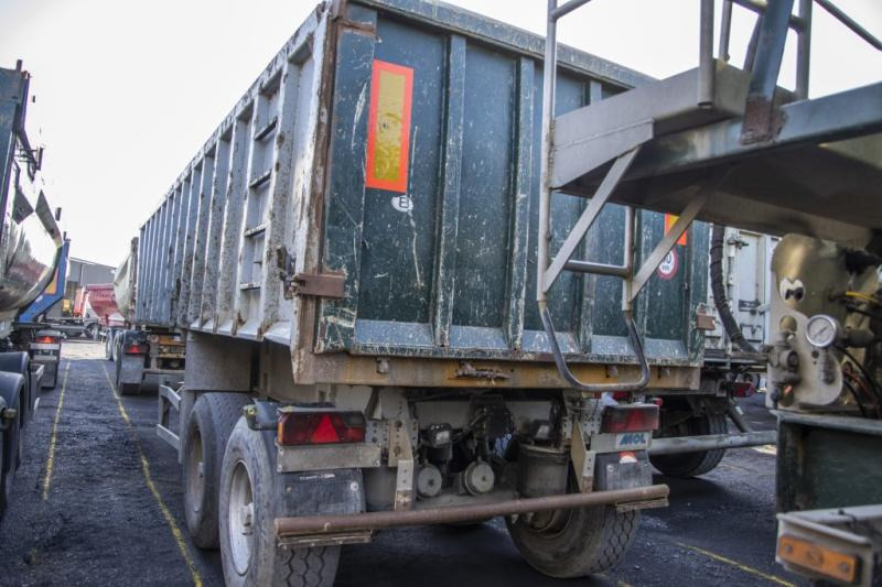 Mol K85F/20T/37ST/2 - Semirremolque volquete: foto 3 Mol K85F/20T/37ST/2 - Semirremolque volquete: foto 3