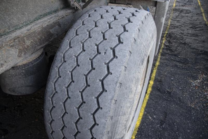 Mol K85F/20T/37ST- HYDR. DOOR - Semirremolque volquete: foto 5 Mol K85F/20T/37ST- HYDR. DOOR - Semirremolque volquete: foto 5