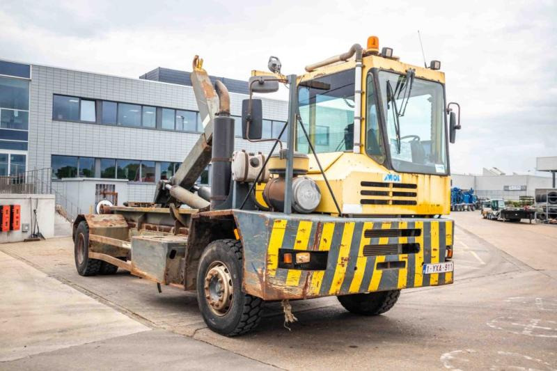 Mol MOL-CT 200 - 8248 H - Camión multibasculante: foto 2 Mol MOL-CT 200 - 8248 H - Camión multibasculante: foto 2