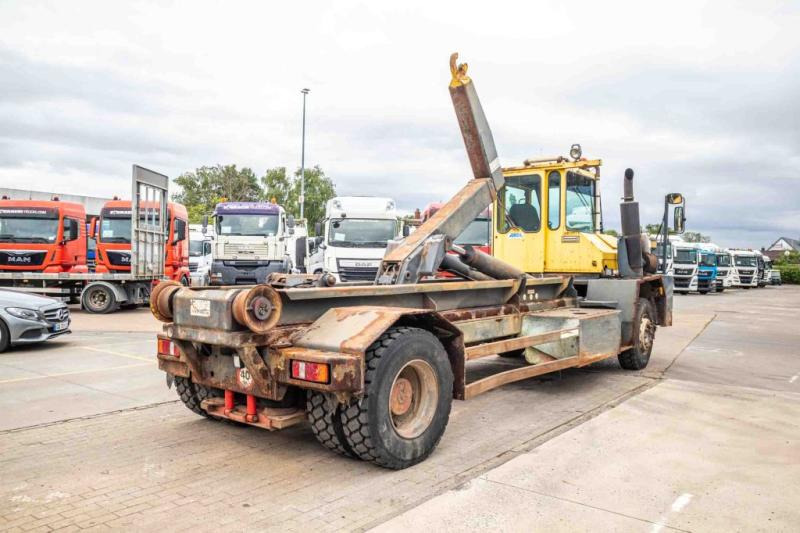 Mol MOL-CT 200 - 8248 H - Camión multibasculante: foto 3 Mol MOL-CT 200 - 8248 H - Camión multibasculante: foto 3