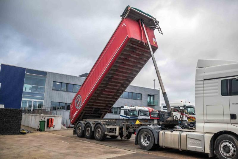 Schmitz SGF-S3- 32 M3 - Semirremolque volquete: foto 2 Schmitz SGF-S3- 32 M3 - Semirremolque volquete: foto 2