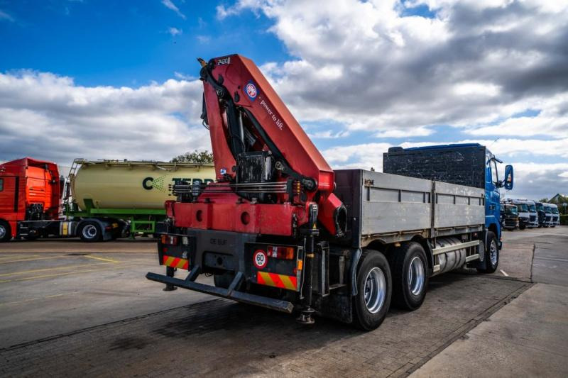 Volvo FH 12-340 - HMF 2420 K6 (2012) - Camión caja abierta, Camión grúa: foto 4 Volvo FH 12-340 - HMF 2420 K6 (2012) - Camión caja abierta, Camión grúa: foto 4