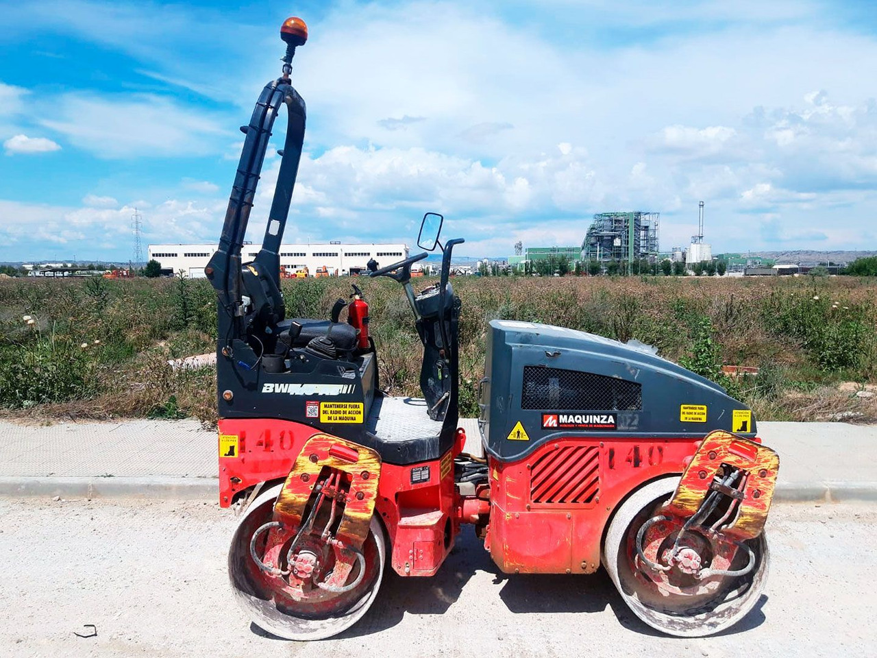 BOMAG BW120AD4 - Apisonadora de asfalto: foto 1 BOMAG BW120AD4 - Apisonadora de asfalto: foto 1