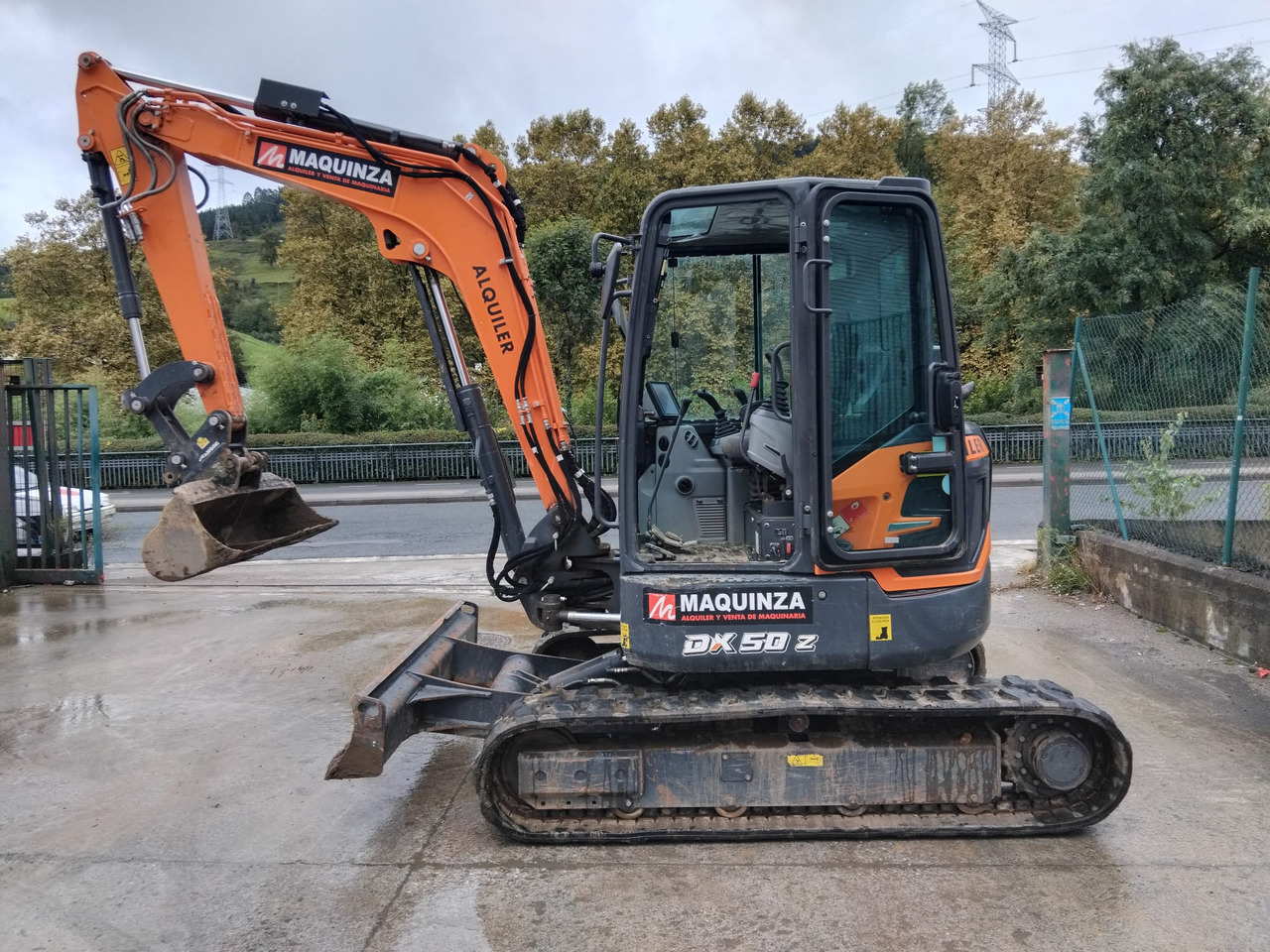 DEVELON DX50Z-7 - Miniexcavadora: foto 1 DEVELON DX50Z-7 - Miniexcavadora: foto 1