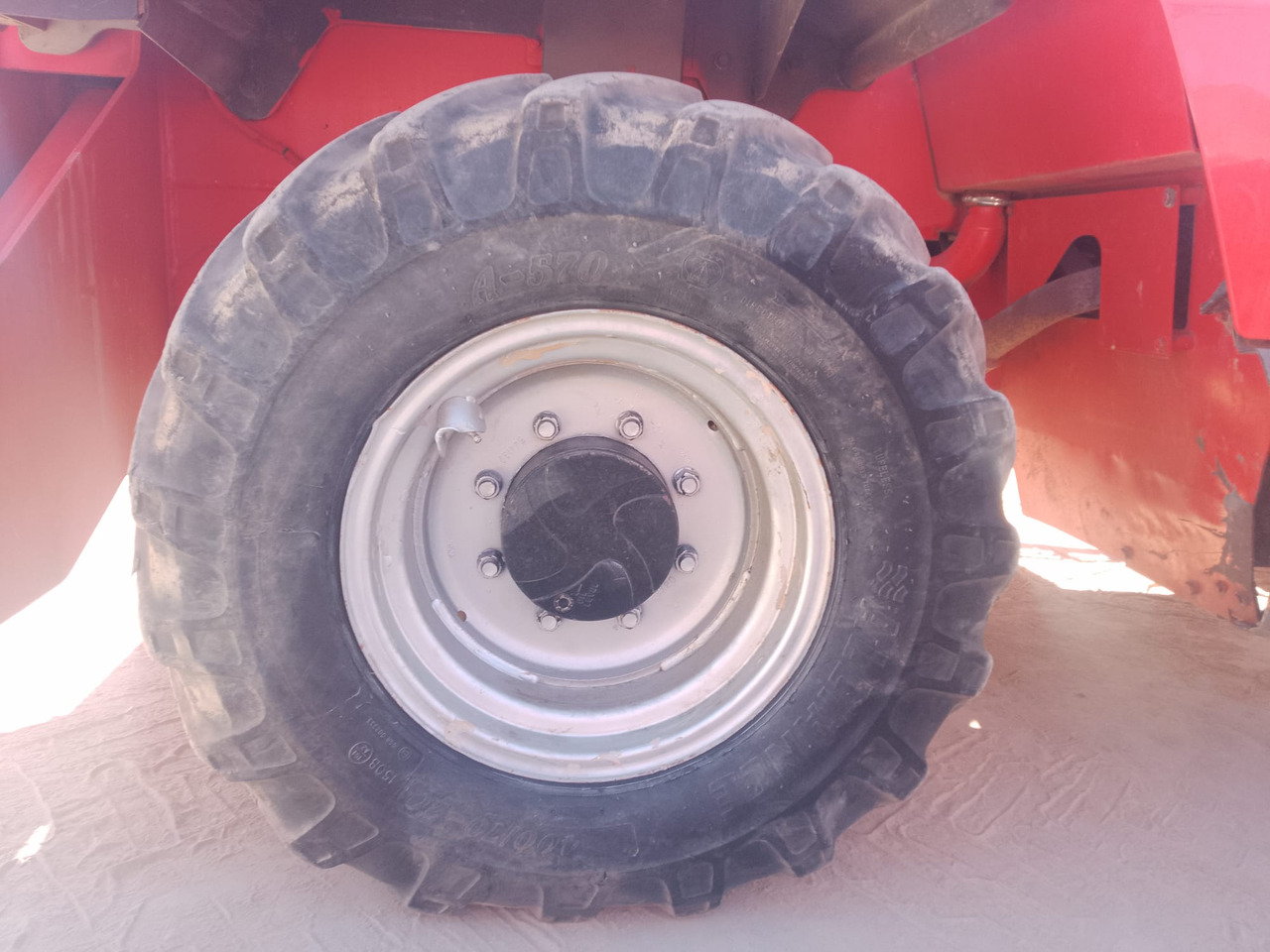 Arrendamiento de  MANITOU MRT1635 MANITOU MRT1635: foto 9