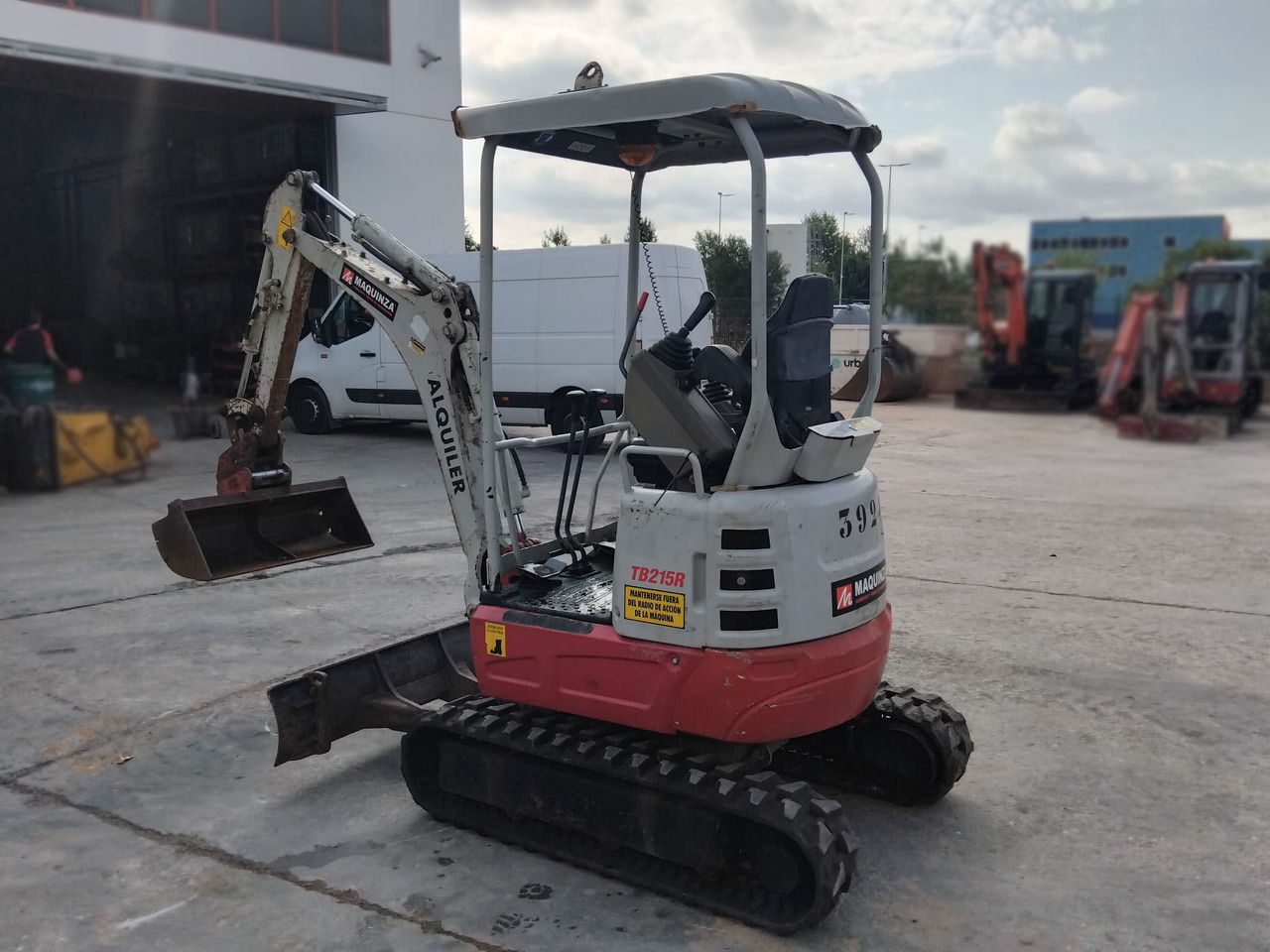 TAKEUCHI TB215R EASY - Miniexcavadora: foto 3 TAKEUCHI TB215R EASY - Miniexcavadora: foto 3