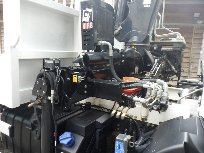 Camión grúa Iveco EuroCargo 140 250 / 6 cilinder / Manual / Bladgeveerd / Hiab X-HIDUO 158 / Radiografisch / Drilling / Winch: foto 8