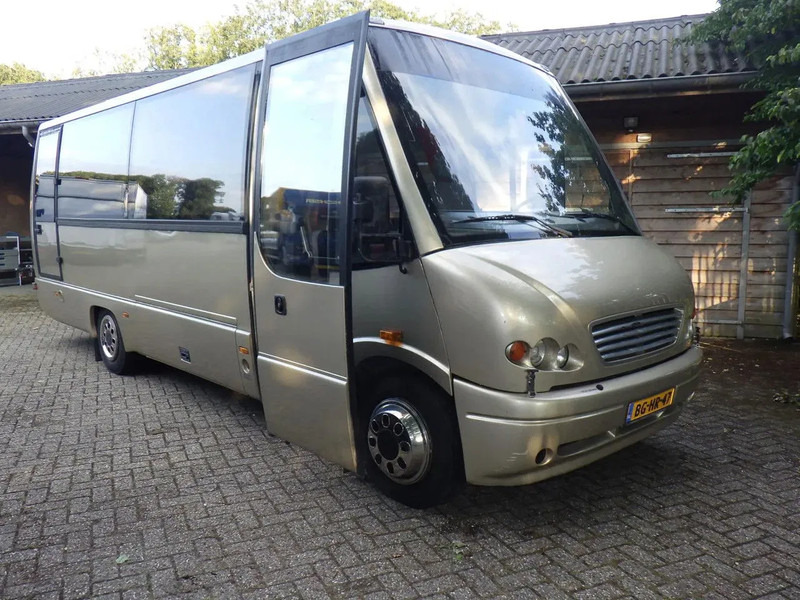 Mercedes-Benz 814 D Touringcar / 26 persoons 814 D Touringcar / 26 persoons Bladgeveerd / Manual - Coche: foto 2 Mercedes-Benz 814 D Touringcar / 26 persoons 814 D Touringcar / 26 persoons Bladgeveerd / Manual - Coche: foto 2