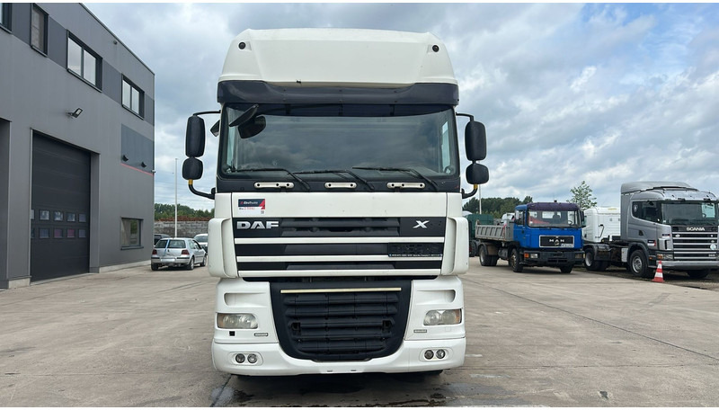 DAF 105 XF 460 (BOITE MANUELLE / MANUAL GEARBOX / CLEAN CONDITION / PROPRE) - Cabeza tractora: foto 2 DAF 105 XF 460 (BOITE MANUELLE / MANUAL GEARBOX / CLEAN CONDITION / PROPRE) - Cabeza tractora: foto 2