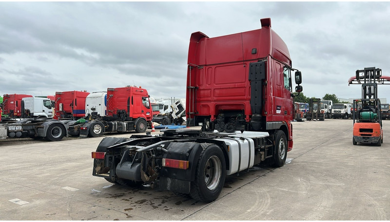 DAF 105 XF 460 (BOITE MANUELLE / MANUAL GEARBOX / TRES PROPRE) - Cabeza tractora: foto 5 DAF 105 XF 460 (BOITE MANUELLE / MANUAL GEARBOX / TRES PROPRE) - Cabeza tractora: foto 5