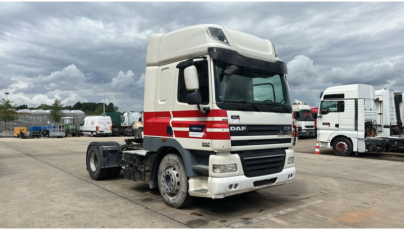 DAF 85 CF 460 (BOITE MANUELLE / MANUAL GEARBOX / GOOD CONDITION / BONNE ETAT) - Cabeza tractora: foto 2 DAF 85 CF 460 (BOITE MANUELLE / MANUAL GEARBOX / GOOD CONDITION / BONNE ETAT) - Cabeza tractora: foto 2