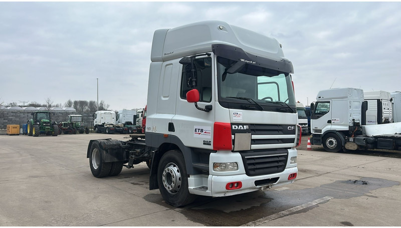 DAF 85 CF 460 (GOOD CONDITION / BONNE ETAT) - Cabeza tractora: foto 3 DAF 85 CF 460 (GOOD CONDITION / BONNE ETAT) - Cabeza tractora: foto 3