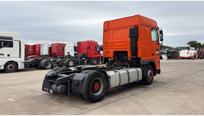 DAF 95 XF 430 (EURO 3 / BOITE MANUELLE / MANUAL GEARBOX) - Cabeza tractora: foto 5 DAF 95 XF 430 (EURO 3 / BOITE MANUELLE / MANUAL GEARBOX) - Cabeza tractora: foto 5