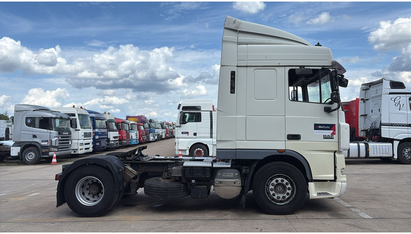 DAF XF 105.460 (AIRCO / GOOD CONDITION / BONNE ETAT) - Cabeza tractora: foto 3 DAF XF 105.460 (AIRCO / GOOD CONDITION / BONNE ETAT) - Cabeza tractora: foto 3