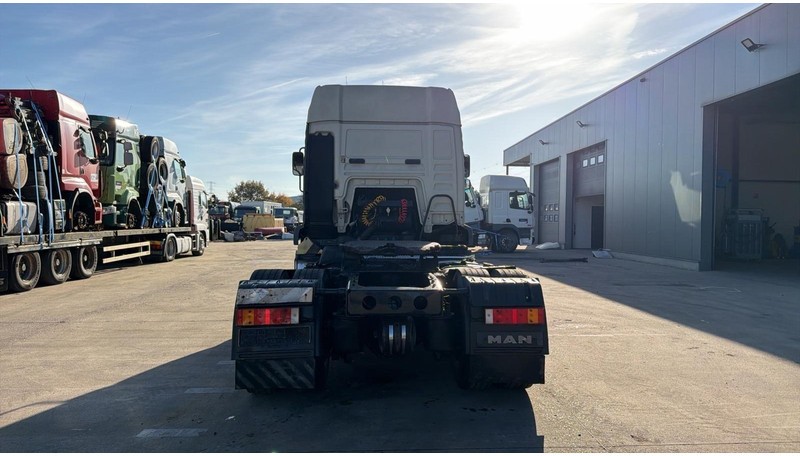 MAN TGA 18.430 (BOITE MANUELLE / MANUAL GEARBOX) - Cabeza tractora: foto 5 MAN TGA 18.430 (BOITE MANUELLE / MANUAL GEARBOX) - Cabeza tractora: foto 5