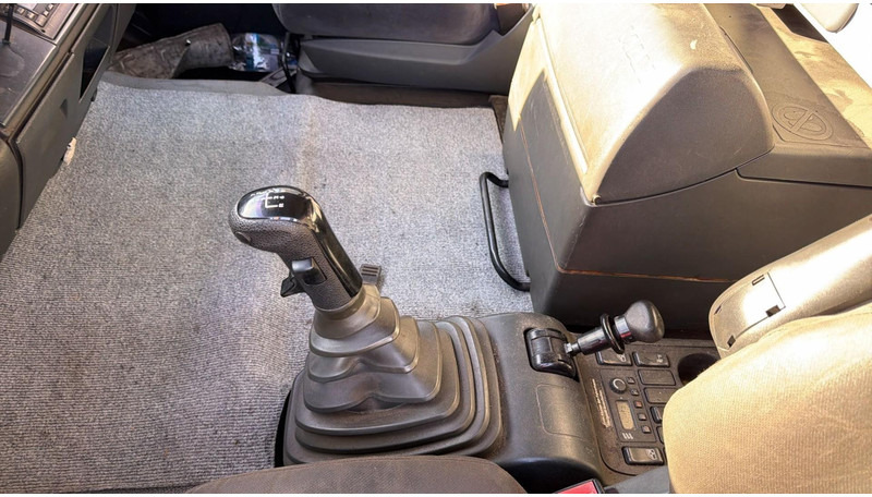 Cabeza tractora MAN TGA 18.430 (BOITE MANUELLE / MANUAL GEARBOX): foto 16 Cabeza tractora MAN TGA 18.430 (BOITE MANUELLE / MANUAL GEARBOX): foto 16