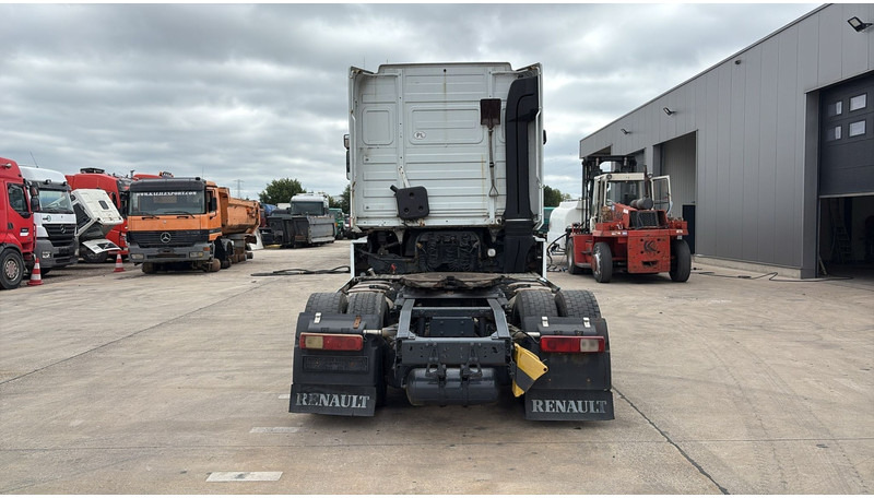 Renault MAGNUM 460 (BOITE MANUELLE / MANUAL GEARBOX) - Cabeza tractora: foto 5 Renault MAGNUM 460 (BOITE MANUELLE / MANUAL GEARBOX) - Cabeza tractora: foto 5