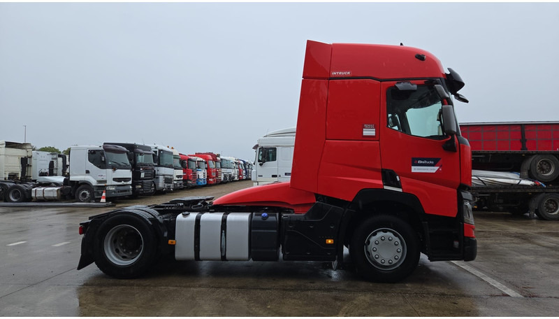 Renault T 460 (EURO 6 / PROPRE / BONNE ETAT / 2 TANKS / GOOD CONDITION) - Cabeza tractora: foto 4 Renault T 460 (EURO 6 / PROPRE / BONNE ETAT / 2 TANKS / GOOD CONDITION) - Cabeza tractora: foto 4