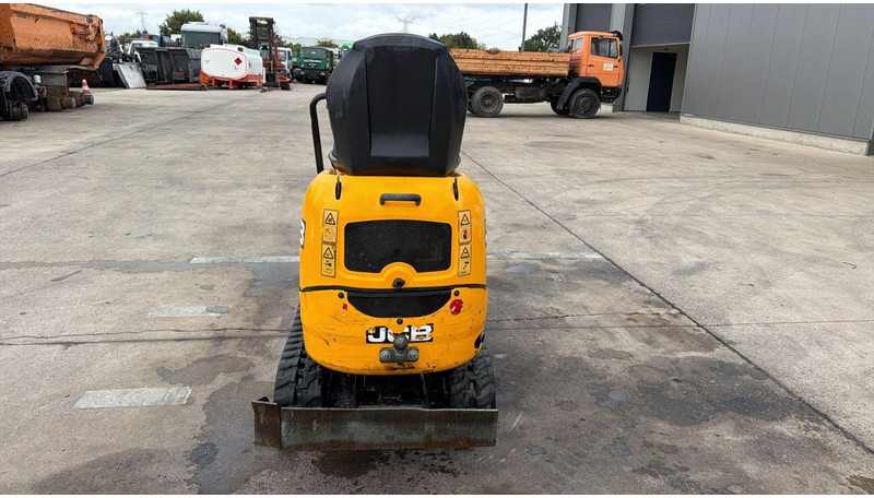 Arrendamiento de JCB 8008 (BE MACHINE / TOP CONDITION / 1898 H) JCB 8008 (BE MACHINE / TOP CONDITION / 1898 H): foto 10 Arrendamiento de JCB 8008 (BE MACHINE / TOP CONDITION / 1898 H) JCB 8008 (BE MACHINE / TOP CONDITION / 1898 H): foto 10
