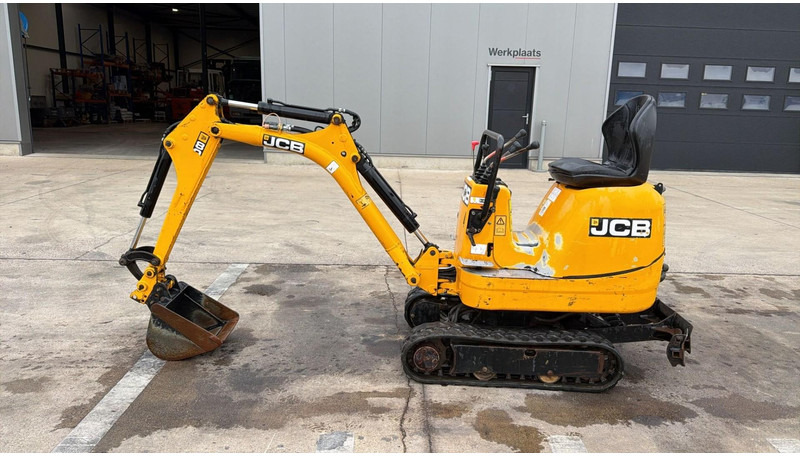 Arrendamiento de JCB 8008 (BE MACHINE / TOP CONDITION / 1898 H) JCB 8008 (BE MACHINE / TOP CONDITION / 1898 H): foto 8 Arrendamiento de JCB 8008 (BE MACHINE / TOP CONDITION / 1898 H) JCB 8008 (BE MACHINE / TOP CONDITION / 1898 H): foto 8