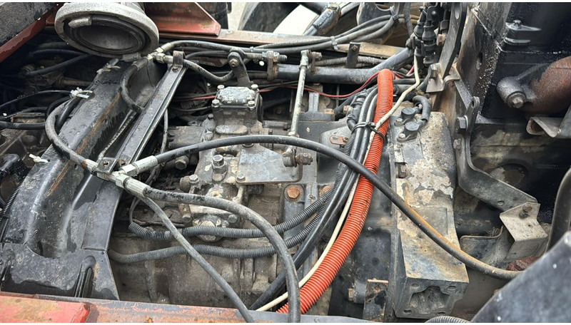 Limpieza de alcantarillado MAN 18.264 F2000 (11000L / EURO 2 / MANUAL GEARBOX / 6 CYLINDER): foto 19