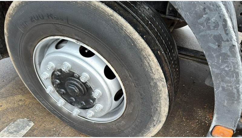 Limpieza de alcantarillado MAN 18.264 F2000 (11000L / EURO 2 / MANUAL GEARBOX / 6 CYLINDER): foto 9