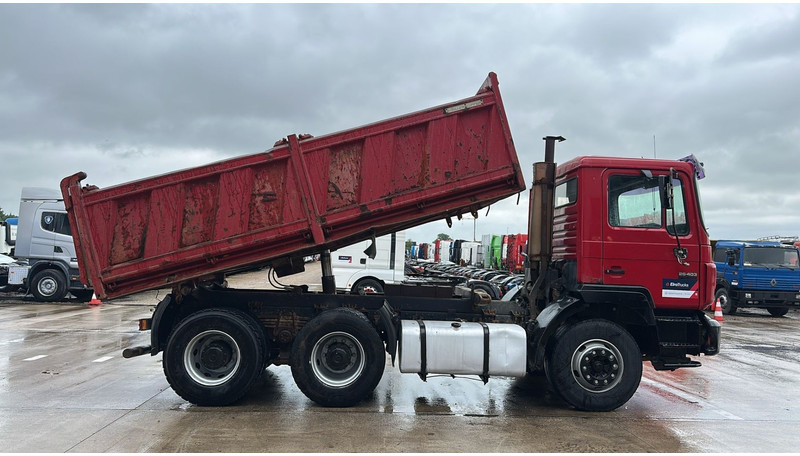 MAN 26.403 (STEEL SUSPENSION / VERY CLEAN / 6 CYLINDER / BIG AXLE / EURO 2) - Camión volquete: foto 5 MAN 26.403 (STEEL SUSPENSION / VERY CLEAN / 6 CYLINDER / BIG AXLE / EURO 2) - Camión volquete: foto 5