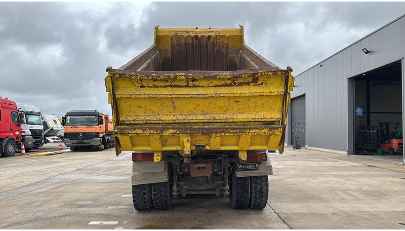 Mercedes-Benz ACTROS 2640 (EPS / LAMES / GRAND PONT / 6X4 / 3 PEDALES) - Camión volquete: foto 5 Mercedes-Benz ACTROS 2640 (EPS / LAMES / GRAND PONT / 6X4 / 3 PEDALES) - Camión volquete: foto 5