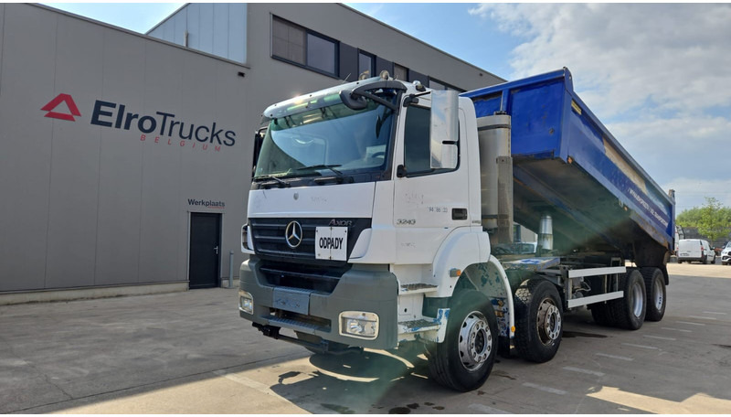 Mercedes-Benz Axor 3243 (BOITE MANUELLE / MANUAL GEARBOX / LAMES / 8X4 / MANUAL GETRIEBE) - Camión volquete: foto 1 Mercedes-Benz Axor 3243 (BOITE MANUELLE / MANUAL GEARBOX / LAMES / 8X4 / MANUAL GETRIEBE) - Camión volquete: foto 1