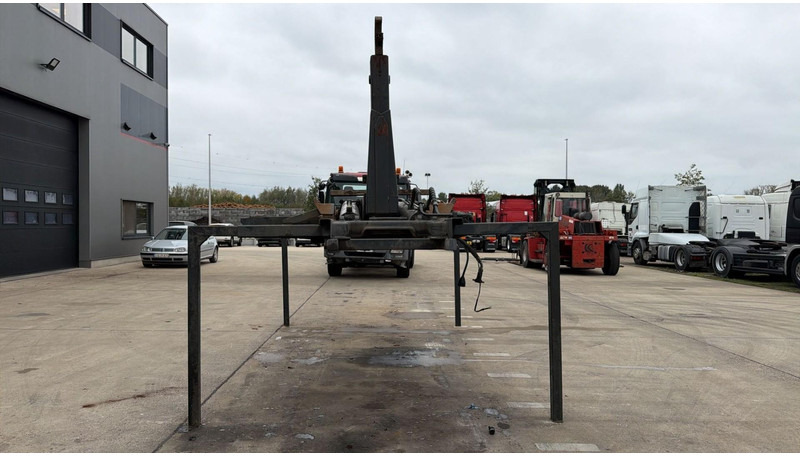 Hyvalift - (LENGHT 5.70 / WIDTH 0.91) - Recambio para Camión: foto 2 Hyvalift - (LENGHT 5.70 / WIDTH 0.91) - Recambio para Camión: foto 2