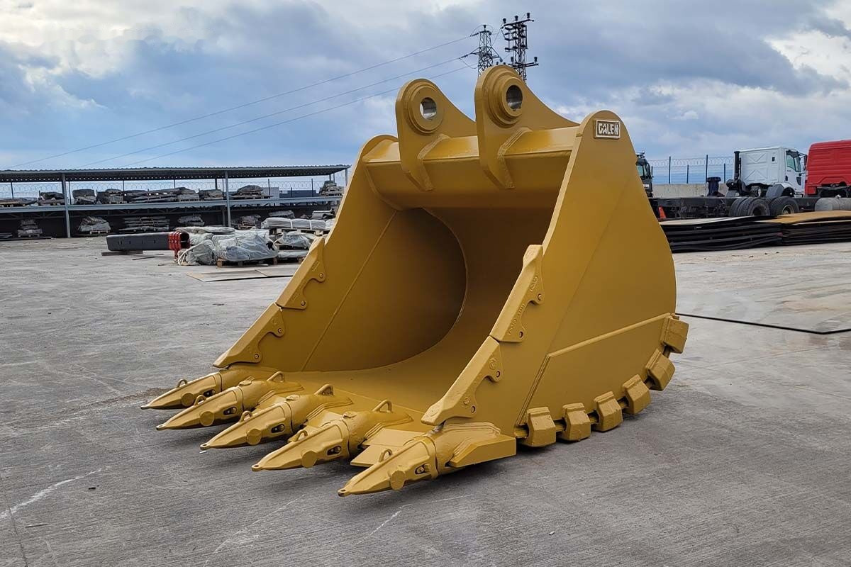 Caterpillar 349 Heavy Duty Bucket Manufacturing - Cazo para excavadora: foto 2 Caterpillar 349 Heavy Duty Bucket Manufacturing - Cazo para excavadora: foto 2