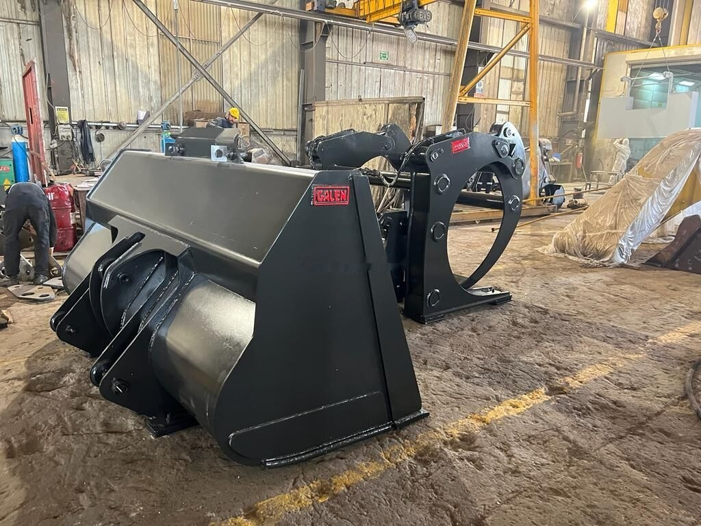 Volvo L60 - Pinza de manipulación para Maquinaria forestal: foto 1 Volvo L60 - Pinza de manipulación para Maquinaria forestal: foto 1