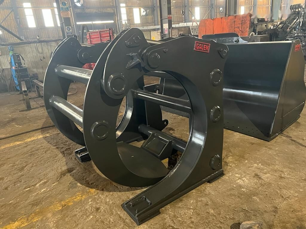 Volvo L60 - Pinza de manipulación para Maquinaria forestal: foto 3 Volvo L60 - Pinza de manipulación para Maquinaria forestal: foto 3