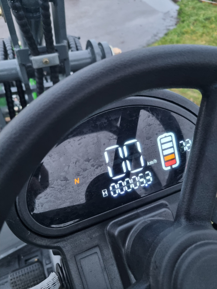 WCM L2110e E-Power - Cargadora de ruedas: foto 1 WCM L2110e E-Power - Cargadora de ruedas: foto 1