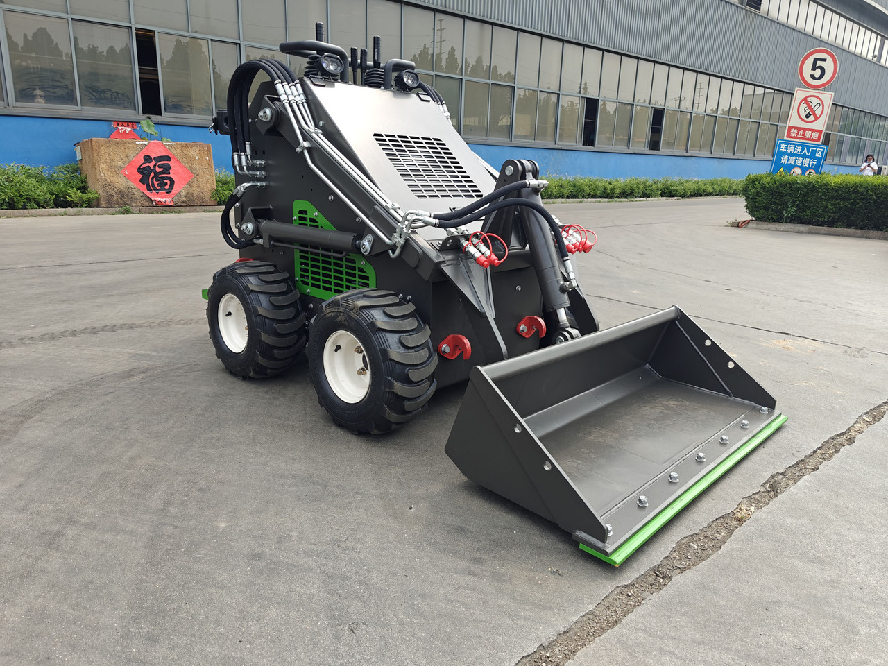 WCM-SL380 - Minicargadora: foto 5 WCM-SL380 - Minicargadora: foto 5