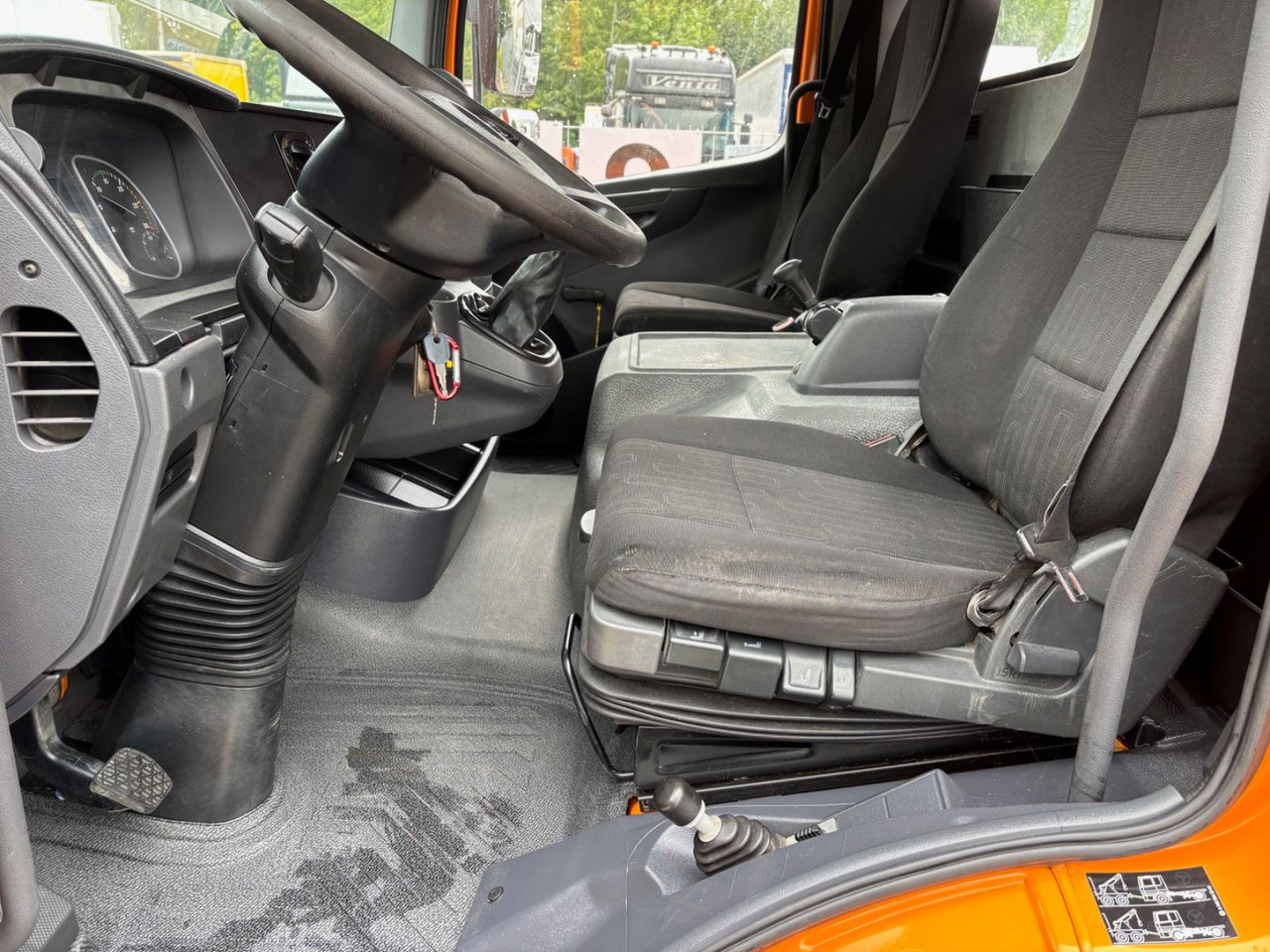 Camión volquete Mercedes-Benz Atego III 818, Euro-6, MEILER Dreiseitenkipper: foto 14 Camión volquete Mercedes-Benz Atego III 818, Euro-6, MEILER Dreiseitenkipper: foto 14