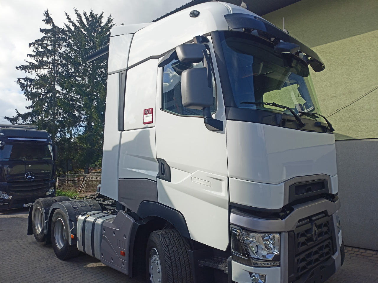 Renault Gama T 480 - Cabeza tractora: foto 2 Renault Gama T 480 - Cabeza tractora: foto 2